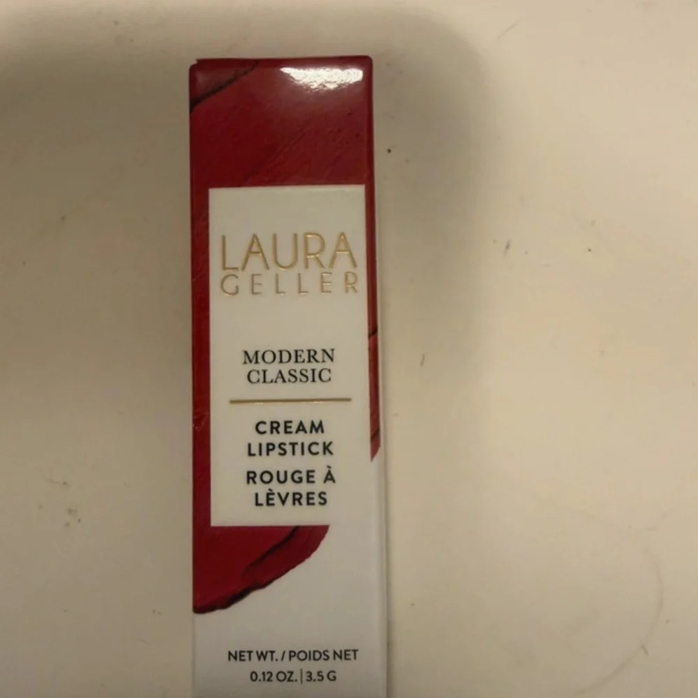 Laura Geller Modern Classic Cream Lipstick - True Red Shade